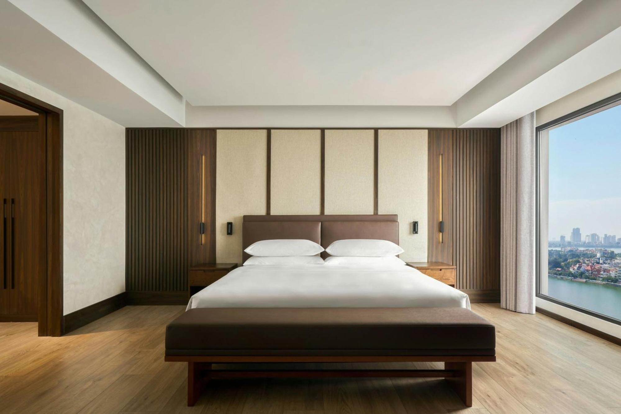 Sheraton Hanoi Hotel Exterior foto